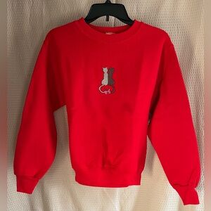 LEE Girls M (10/12) Crew Neck Red Sweatshirt. Embroidered (2 cats with a  bow)